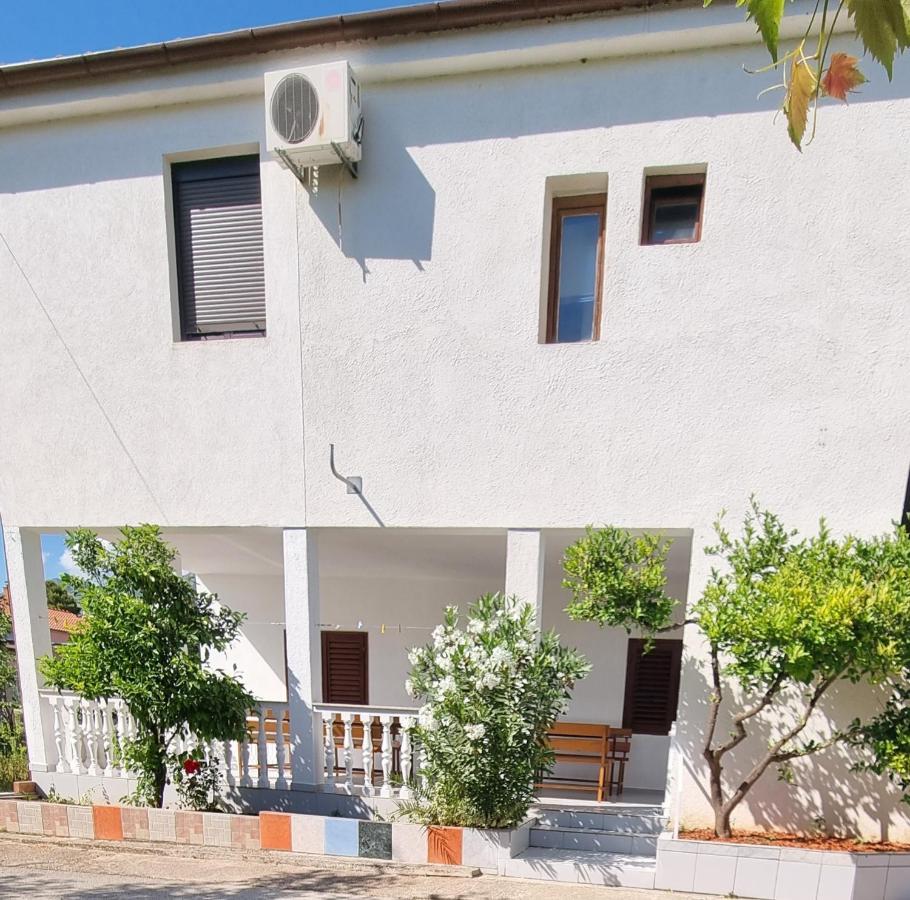 Holiday Home Jukic Pr Seline Esterno foto